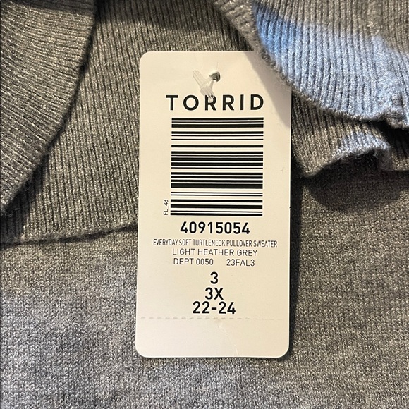 Torrid Everyday Soft Turtleneck Sweater in Grey, NWT, Women's 3X - Picture 9 of 9
